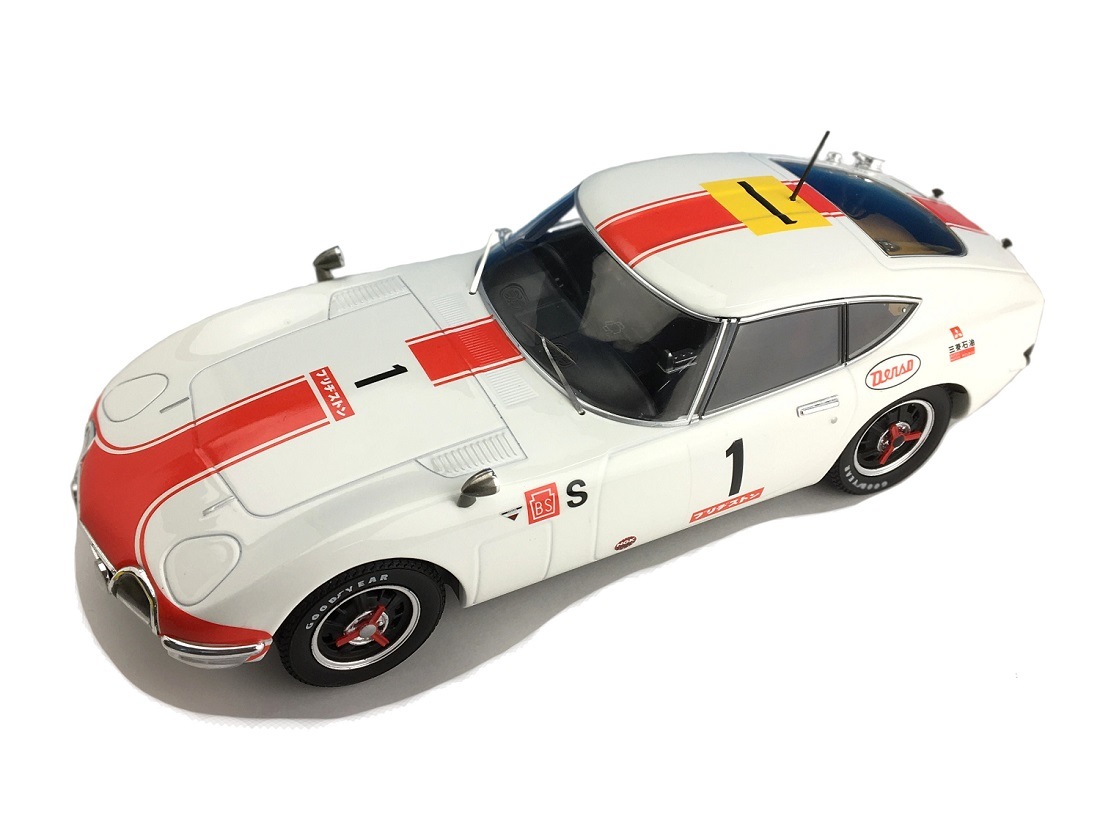 1/18 トヨタ 2000GT 1967年 富士24時間レース優勝 #1 1/18 AUTOart トヨタ 2000GT 富士24時間耐久レース 1967 - メルカリ