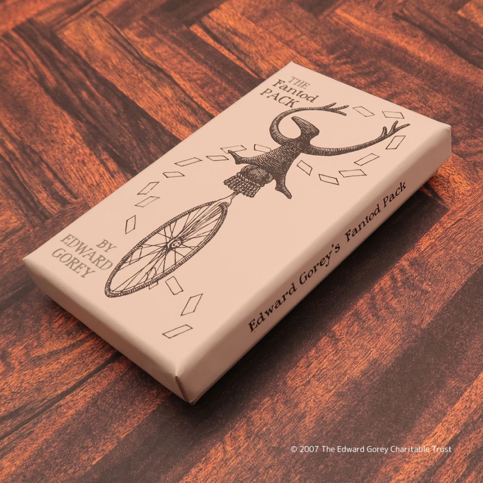 エドワード・ゴーリー 絵本13冊セット&タロットカード エドワード・ゴーリー 絵本13冊セット&タロットカード
