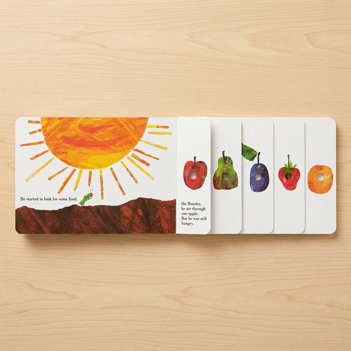 The Very Hungry Caterpillar ～はらぺこあおむし～ ボードブック