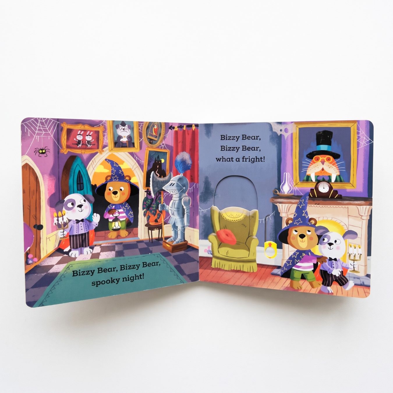 英語絵本　しかけ絵本　Bizzy Bear ビジー・ベアシ 16冊(バラ売り可) しかけ絵本 Bizzy Bear Spooky House | カテゴリーでさがす,絵本
