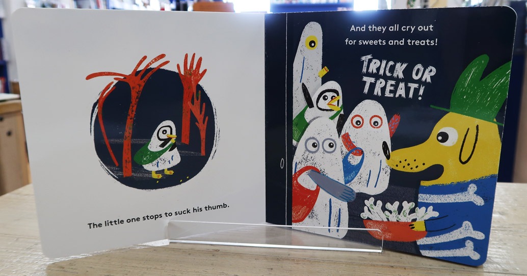 ハロウィンボードブック The Ghosts Go Marching | ハロウィン