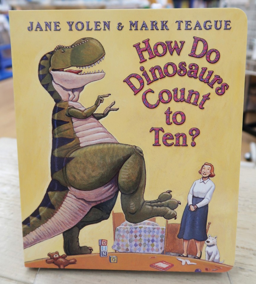 How Do Dinosaurs Count to Ten?　～きょうりゅうたちの数えてみよう～ ボードブック