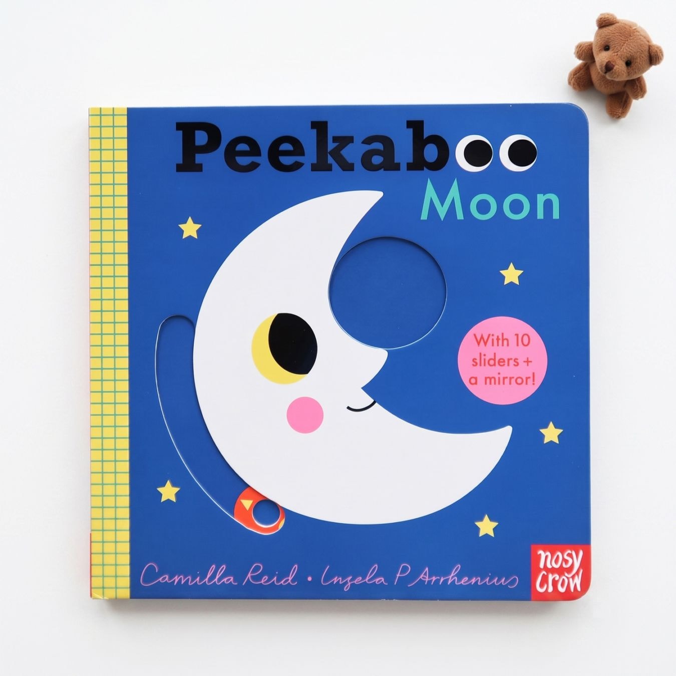 しかけ絵本　Peekaboo Moon