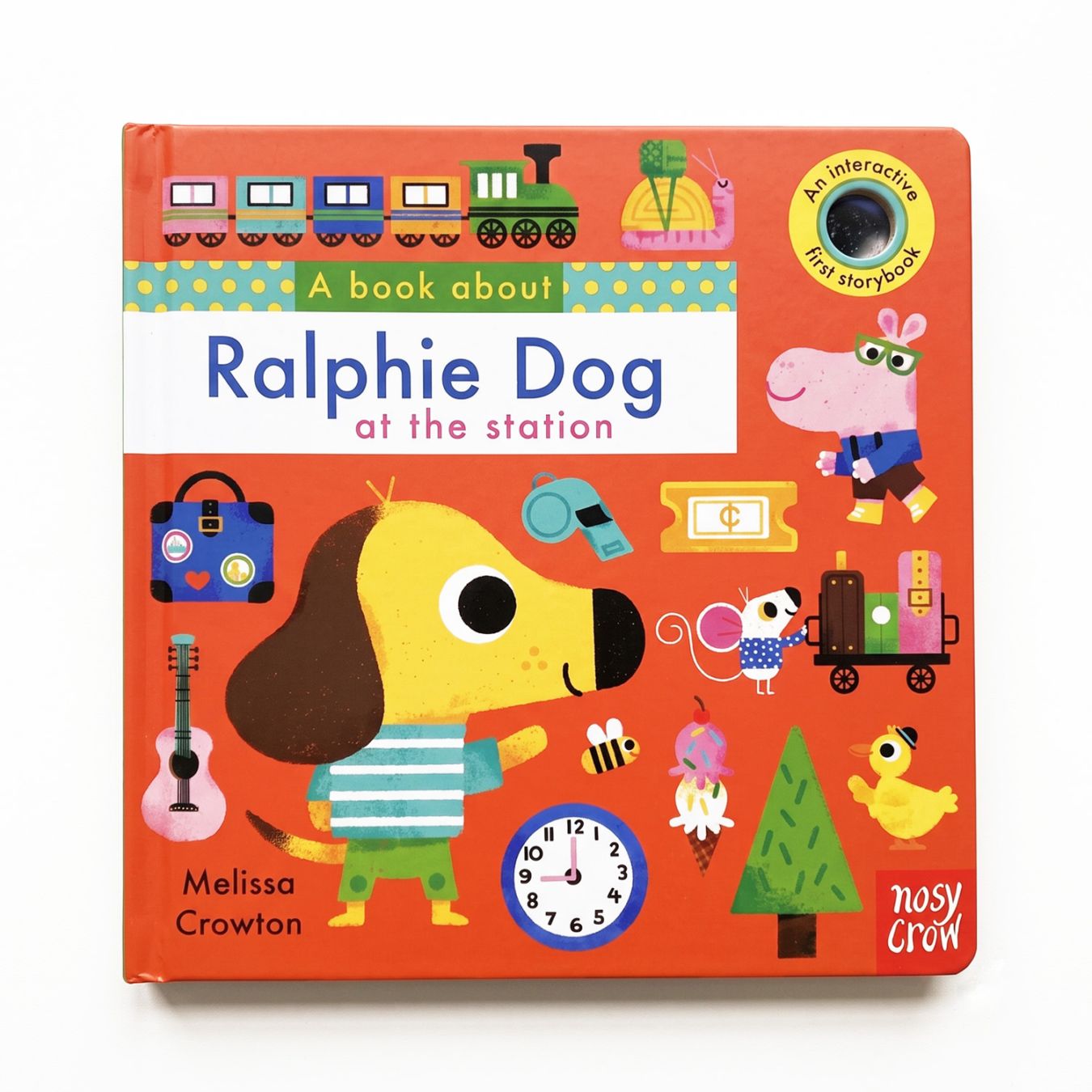めくりしかけ絵本　A Book About Ralphie Dog at the Station