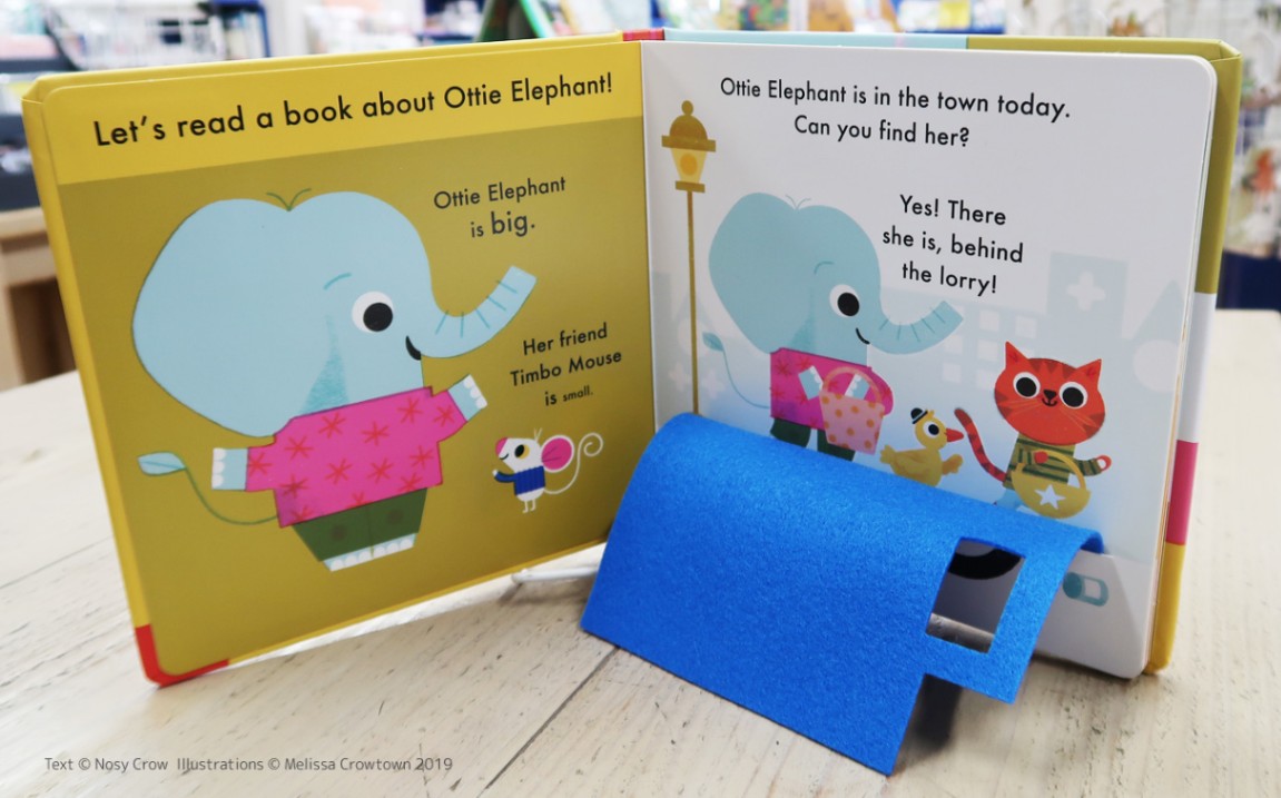 めくりしかけ絵本 A Book About Ottie Elephant in the Town | 年齢で