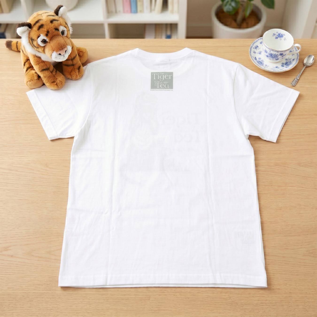 おちゃのじかんにきたとら Tシャツ M | カテゴリーでさがす,グッズ
