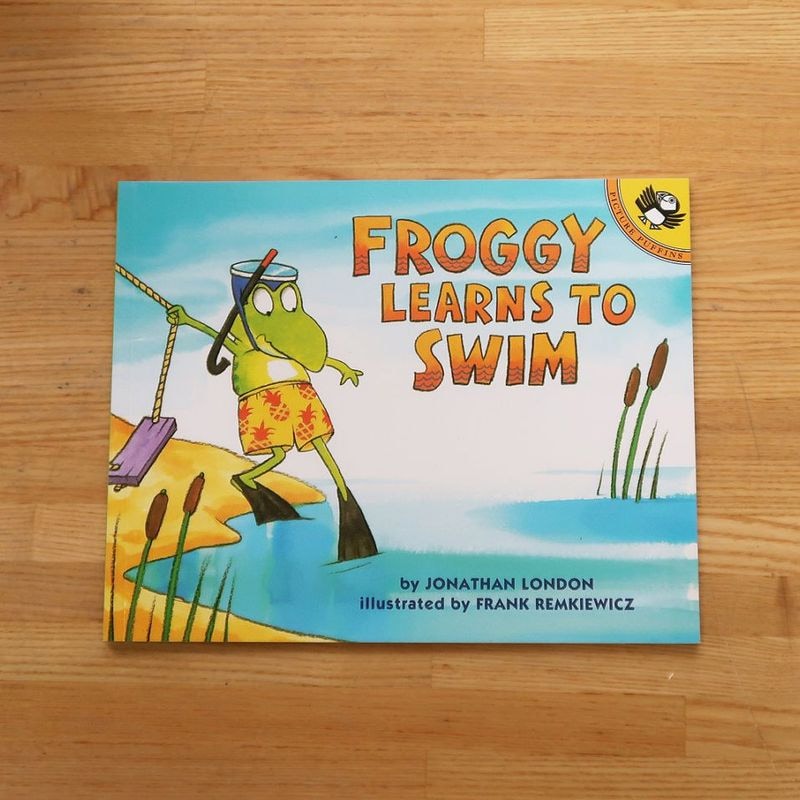 Froggy Learns to Swim ペーパーバック版 | カテゴリーでさがす,絵本