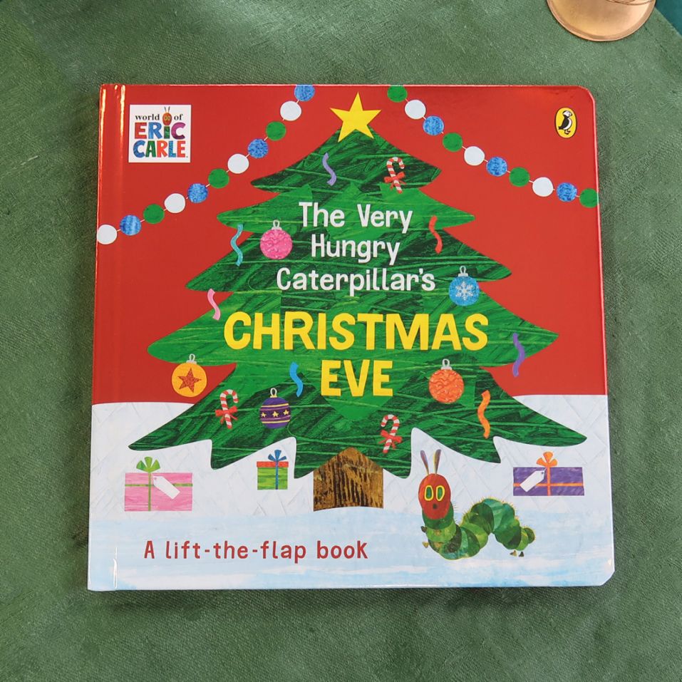 めくりしかけ絵本　Very Hungry Caterpillar's Christmas Eve