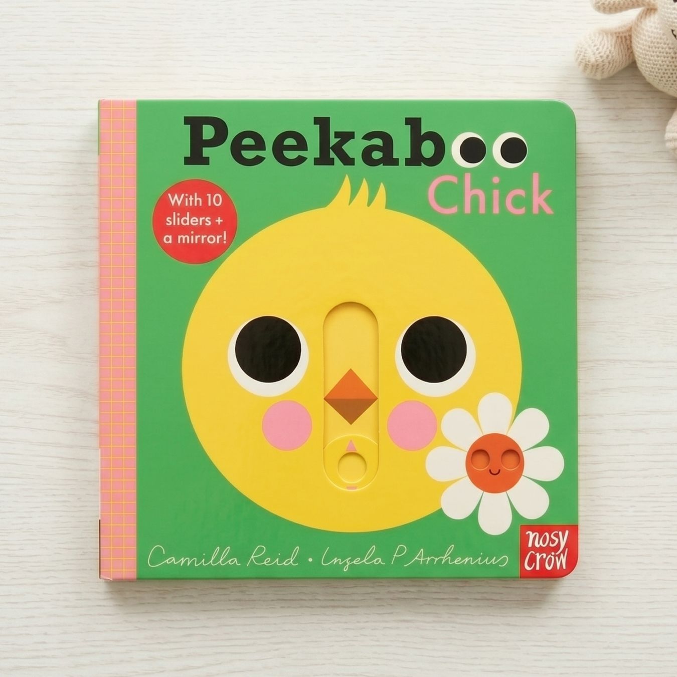 しかけ絵本　Peekaboo Chick