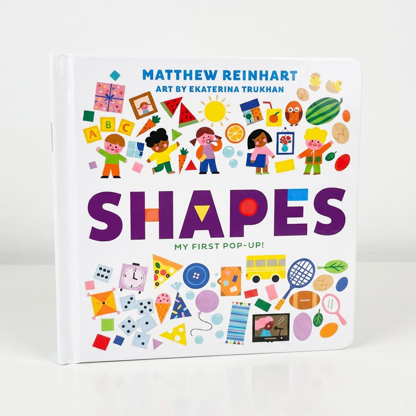 ポップアップしかけ絵本　Shapes -- My First Pop-Up