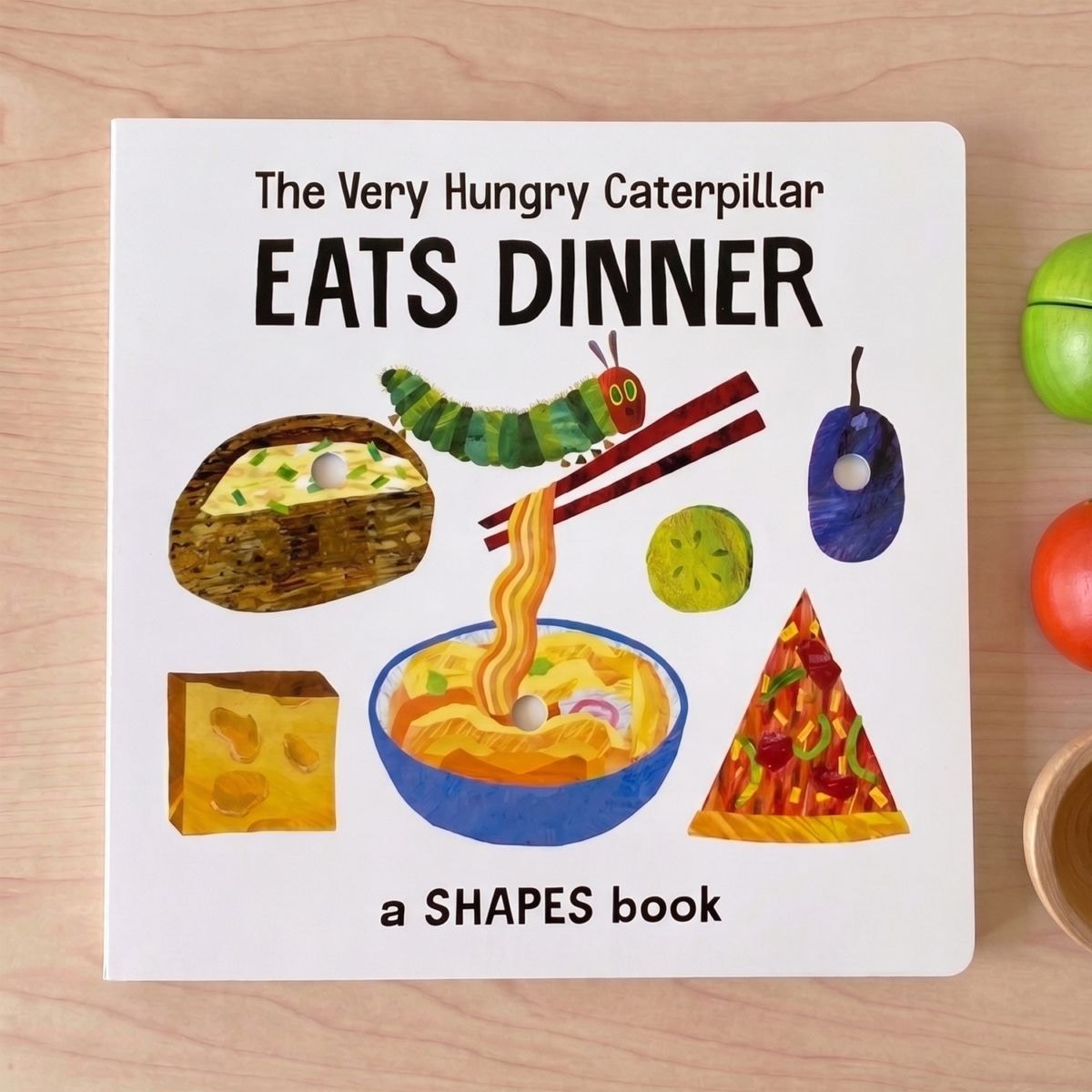 穴あきしかけ絵本　はらぺこあおむし　Eats Dinner A Shapes Book