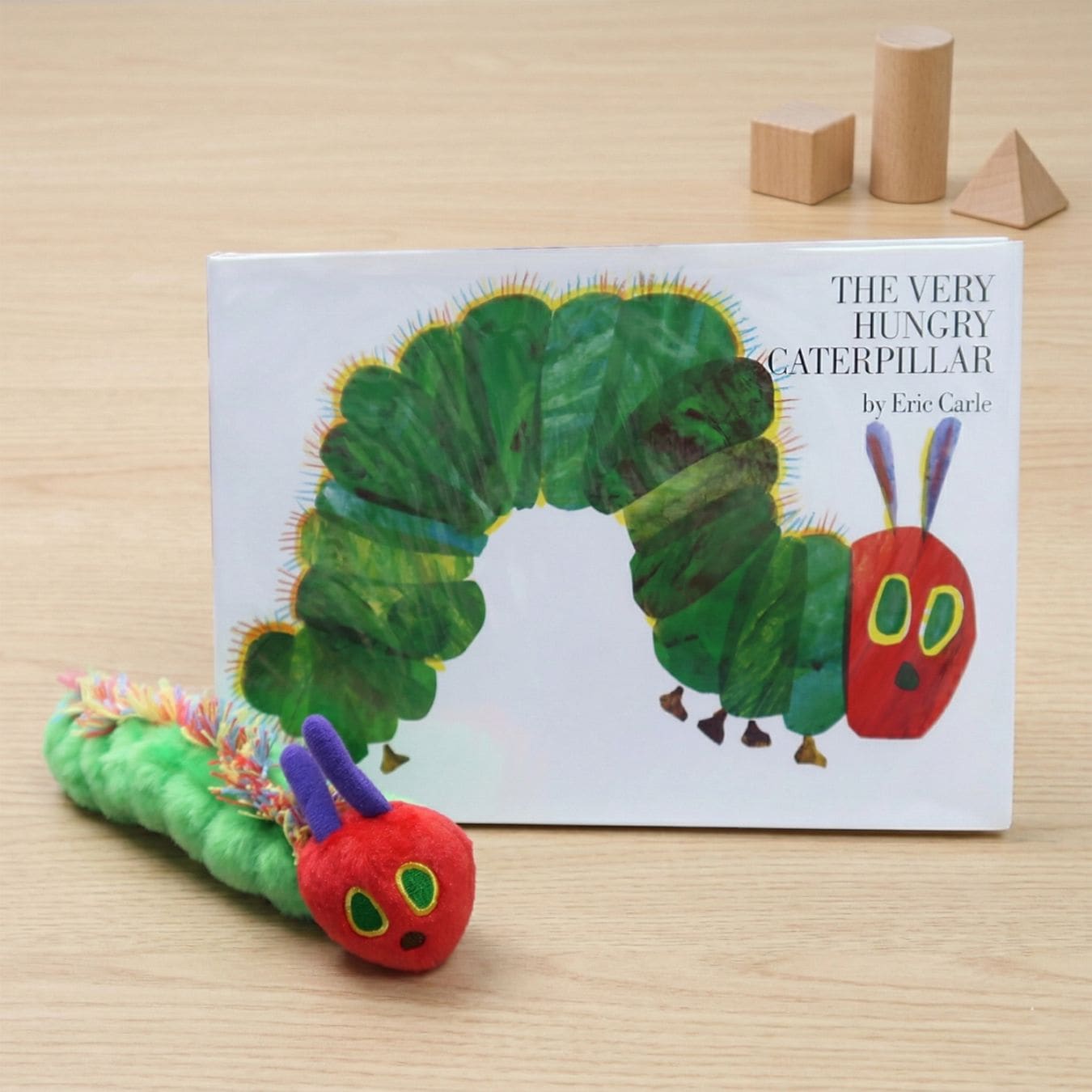 はらぺこあおむし 絵本＆ぬいぐるみセット 【英語版】