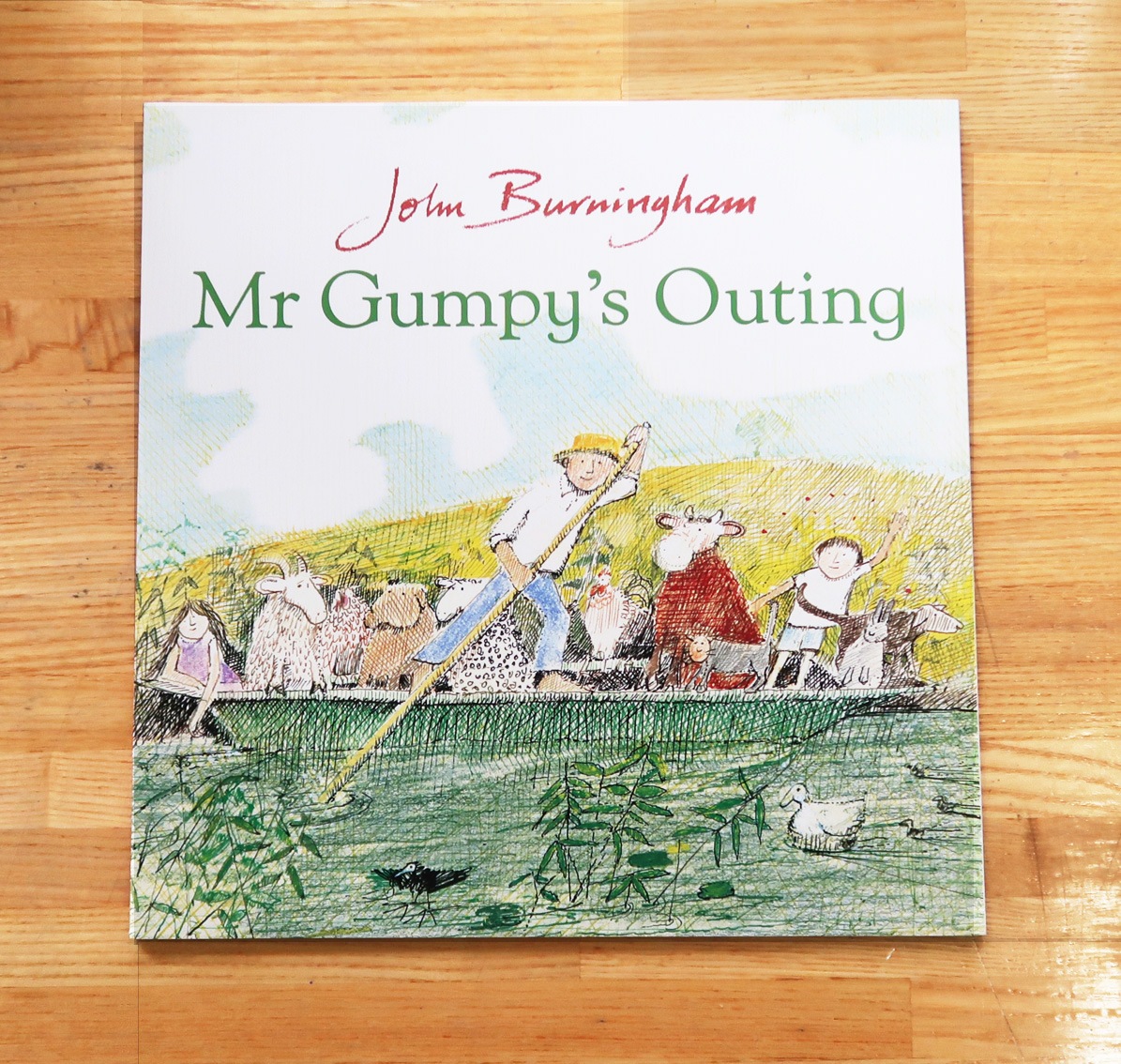 Mr. Gumpy's Outing ～ガンピーさんのふなあそび～ ペーパーバック版