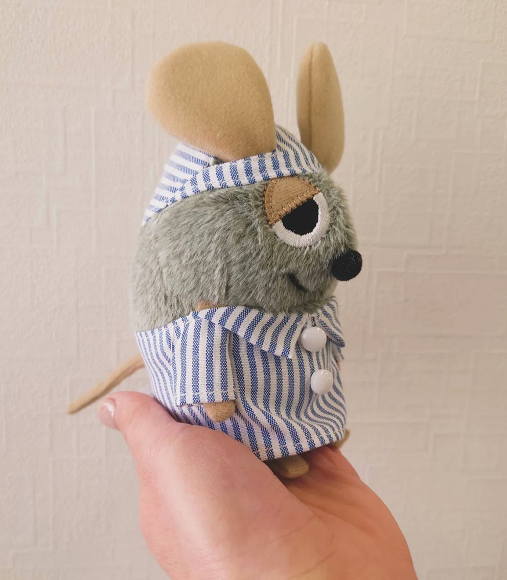 レオ・レオニ　フレデリック　変身　パジャマ