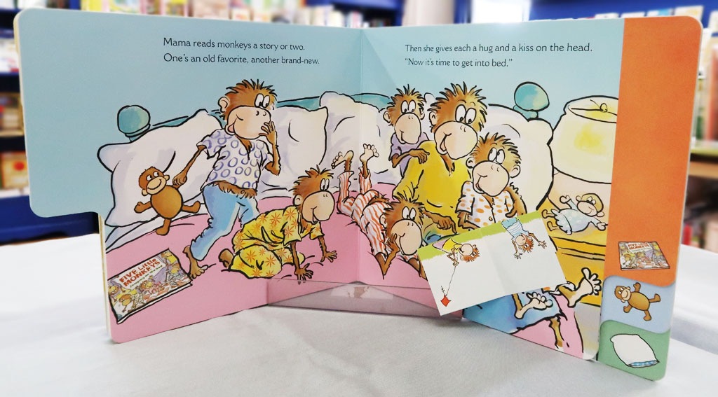 Five Little Monkeys Get Ready for Bed　ボードブック