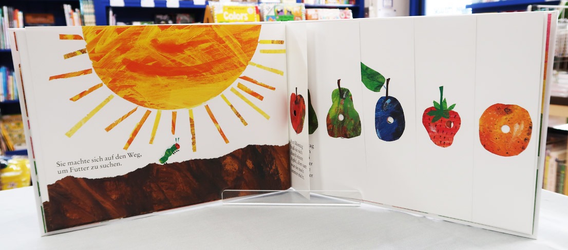 The Very Hungry Caterpillar ～はらぺこあおむし～　ドイツ語版　Die Klein Raupe Nimmersatt　