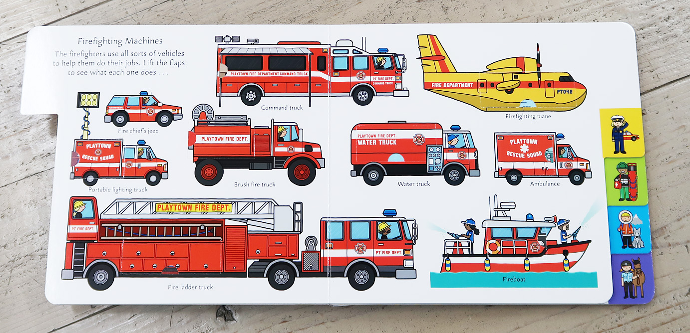 めくりしかけ絵本　Playtown Emergency