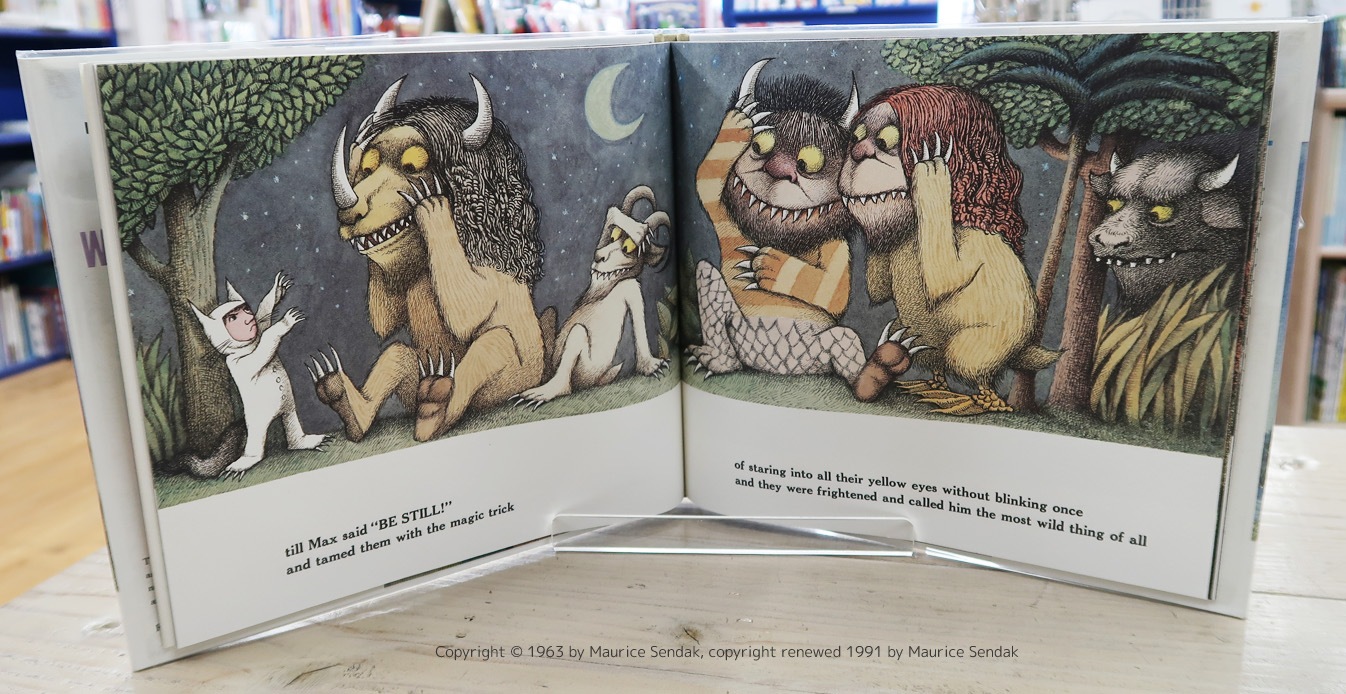 英語と日本語読みくらべ絵本セット】 Where the Wild Things Are