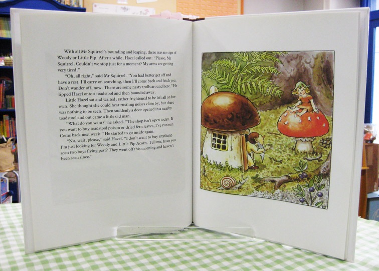 Woody, Hazel and Little Pip ～どんぐりぼうやのぼうけん～