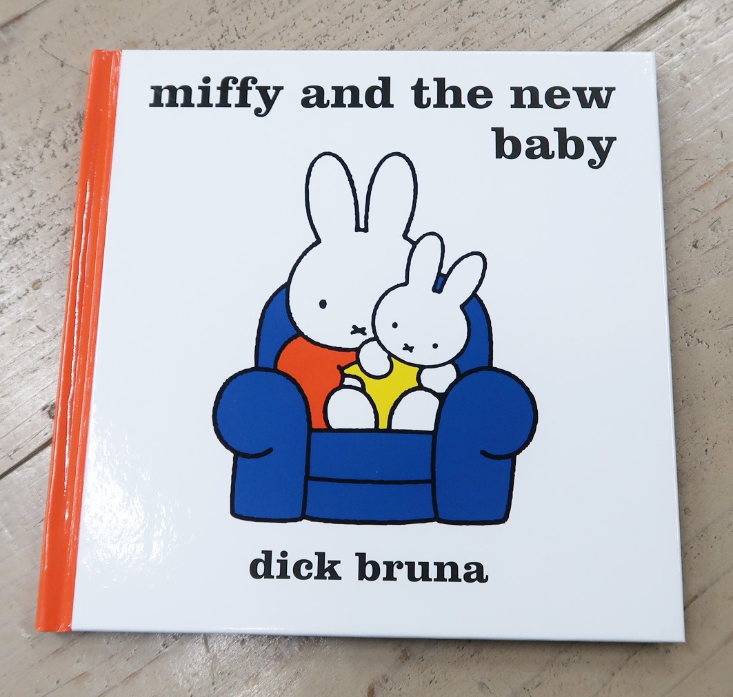 ミッフィー英語絵本　Miffy and the New Baby　～うさこちゃんと あかちゃん～