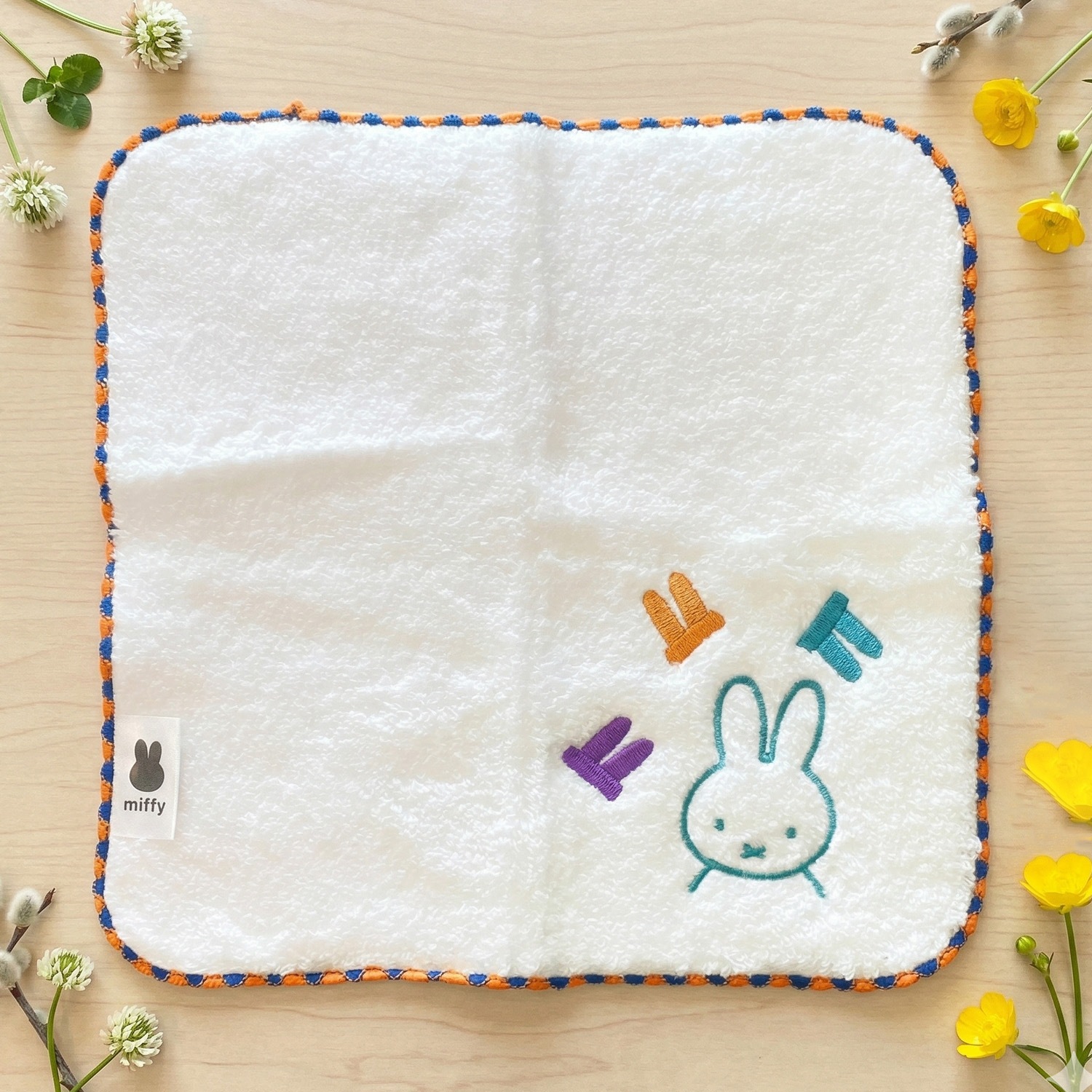 ミッフィー　ふわふわ刺繍ハンカチーフ（ミニタオル）　帽子