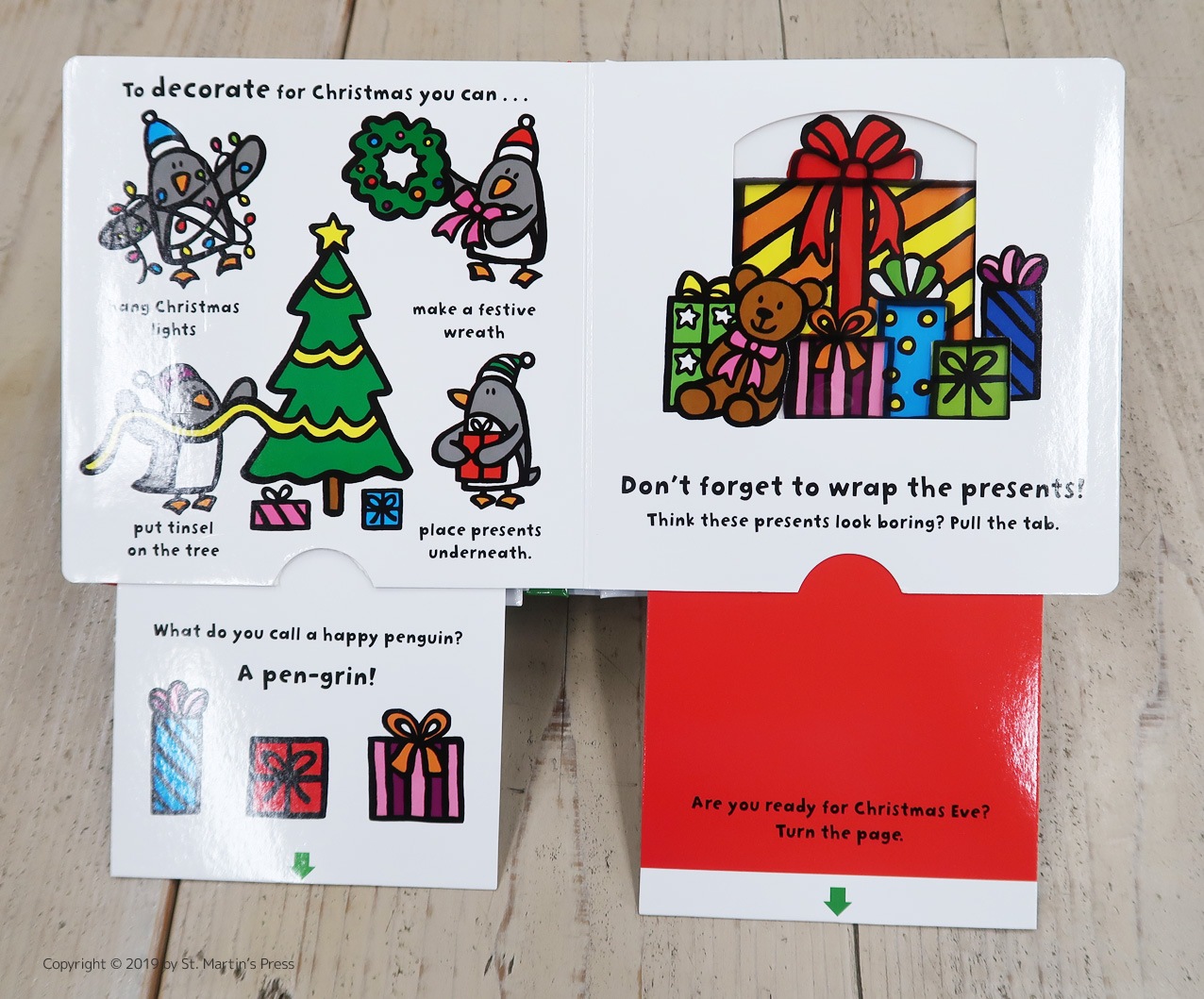 しかけ絵本 Christmas Surprise A Changing Picture Book | カテゴリー