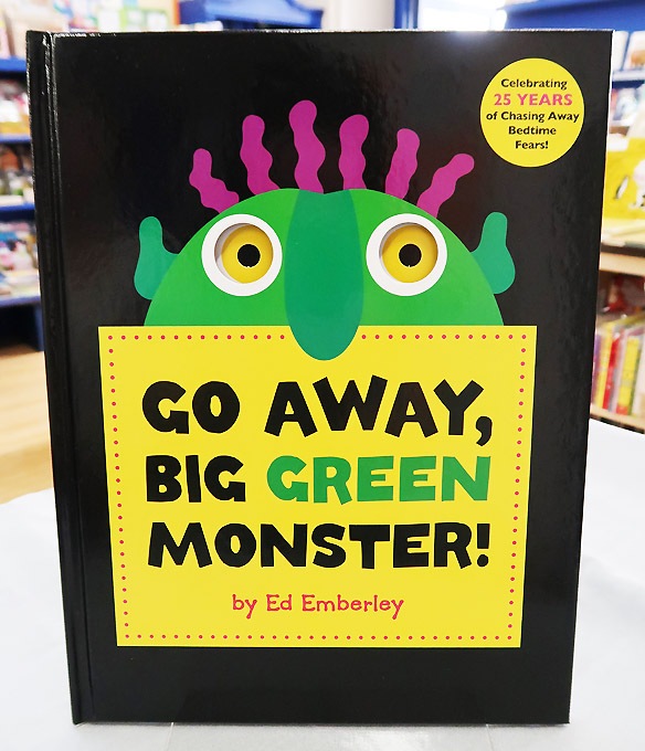 しかけつき絵本　Go Away, Big Green Monster!