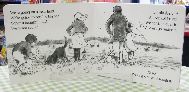 SING&SAY　We're Going on a Bear Hunt　ボードブック＆ＣＤセット ＜NoBuYoung＞ 【レベル3】