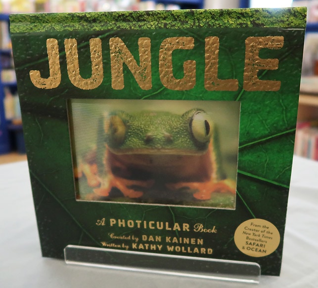 【感謝セール価格】 絵が動く！しかけ絵本　フォティキュラー JUNGLE