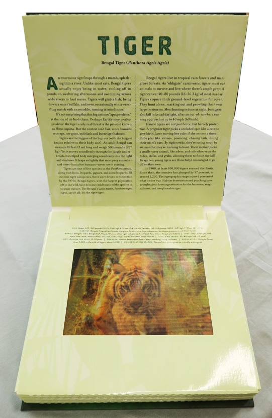 【感謝セール価格】 絵が動く！しかけ絵本　フォティキュラー JUNGLE