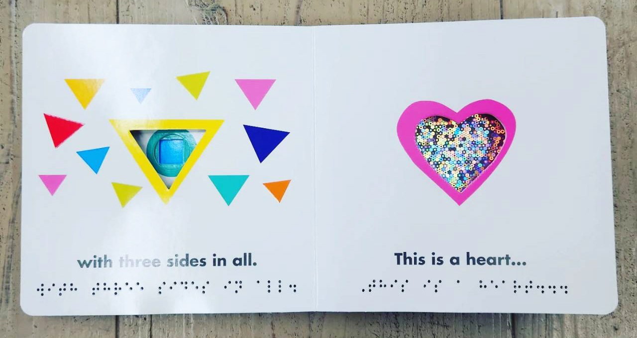 五感で楽しむ　点字絵本　Shapes
