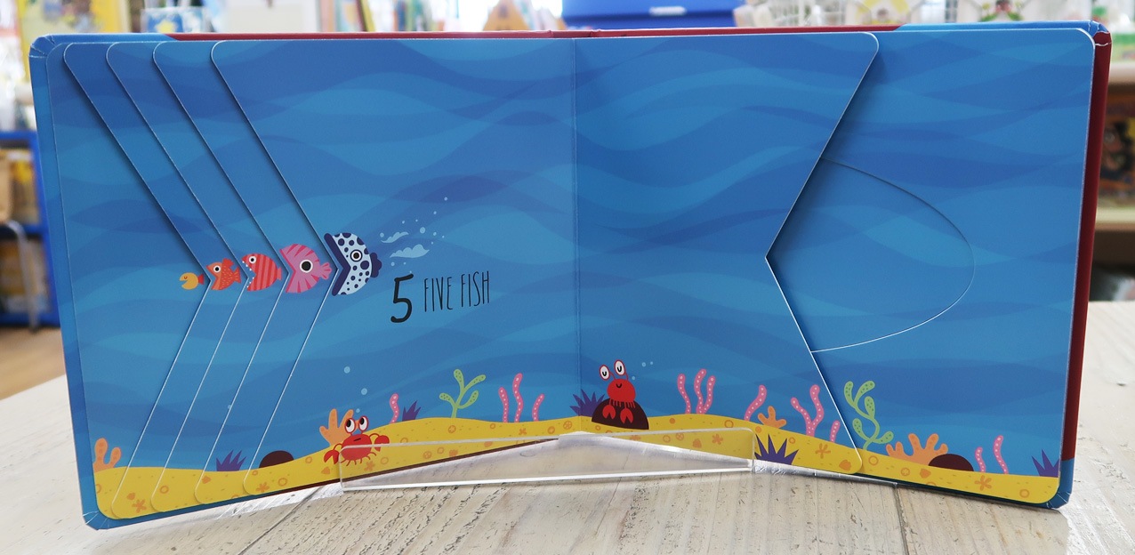 SING&SAY  One Lonely Fish A Counting Book with Bite　ボードブック＆CDセット ＜Pictory＞ 【レベル２】