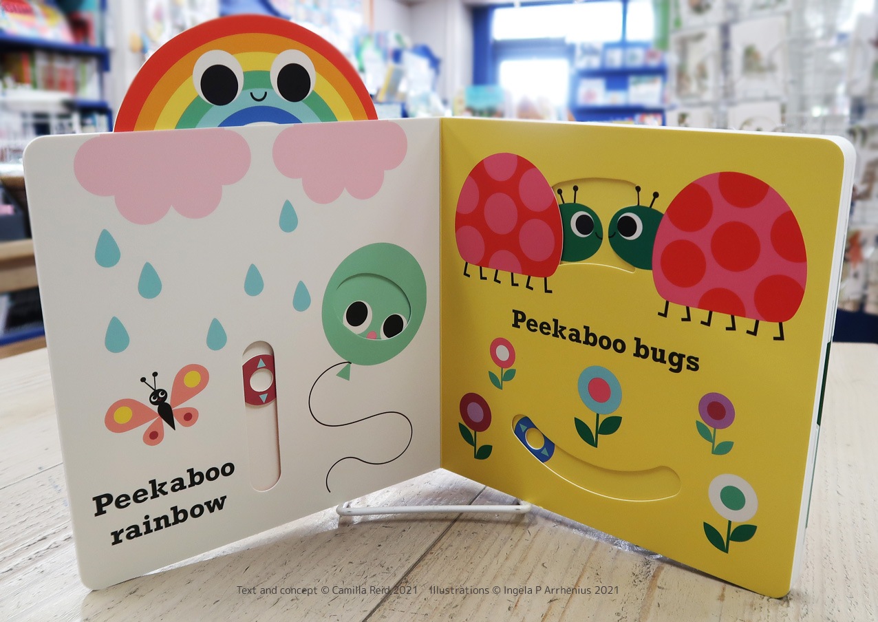 しかけ絵本　Peekaboo Love