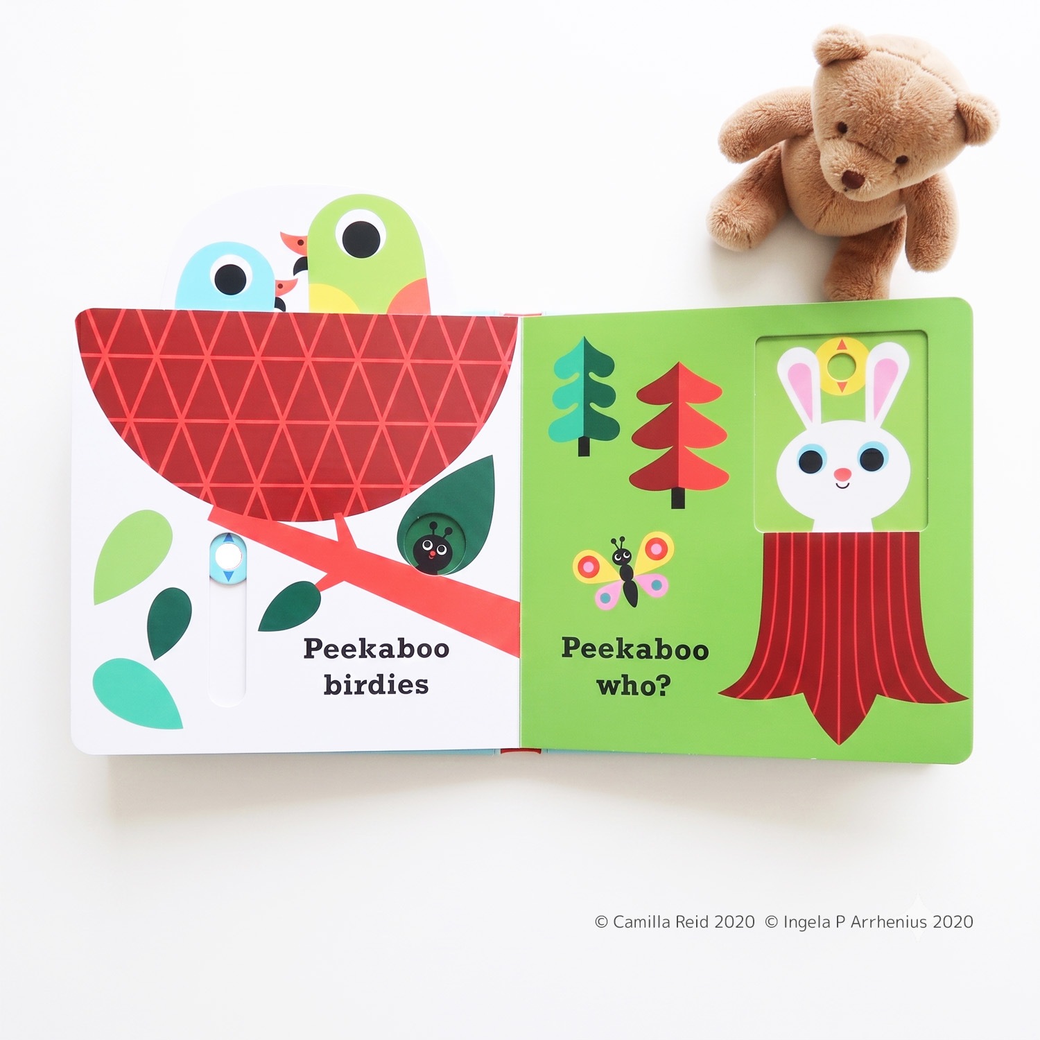 しかけ絵本　Peekaboo Bear