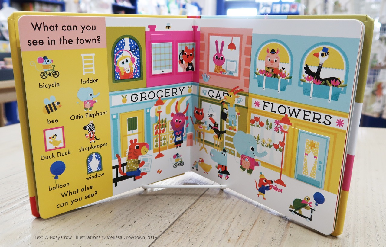 めくりしかけ絵本　A Book About Ottie Elephant in the Town