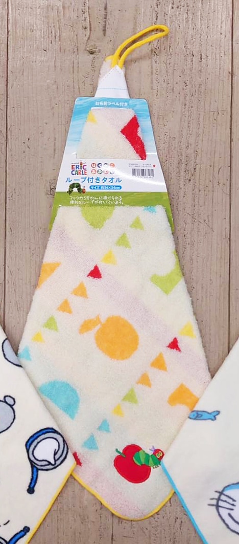 はらぺこあおむし　ループタオル　フラッグリンゴ