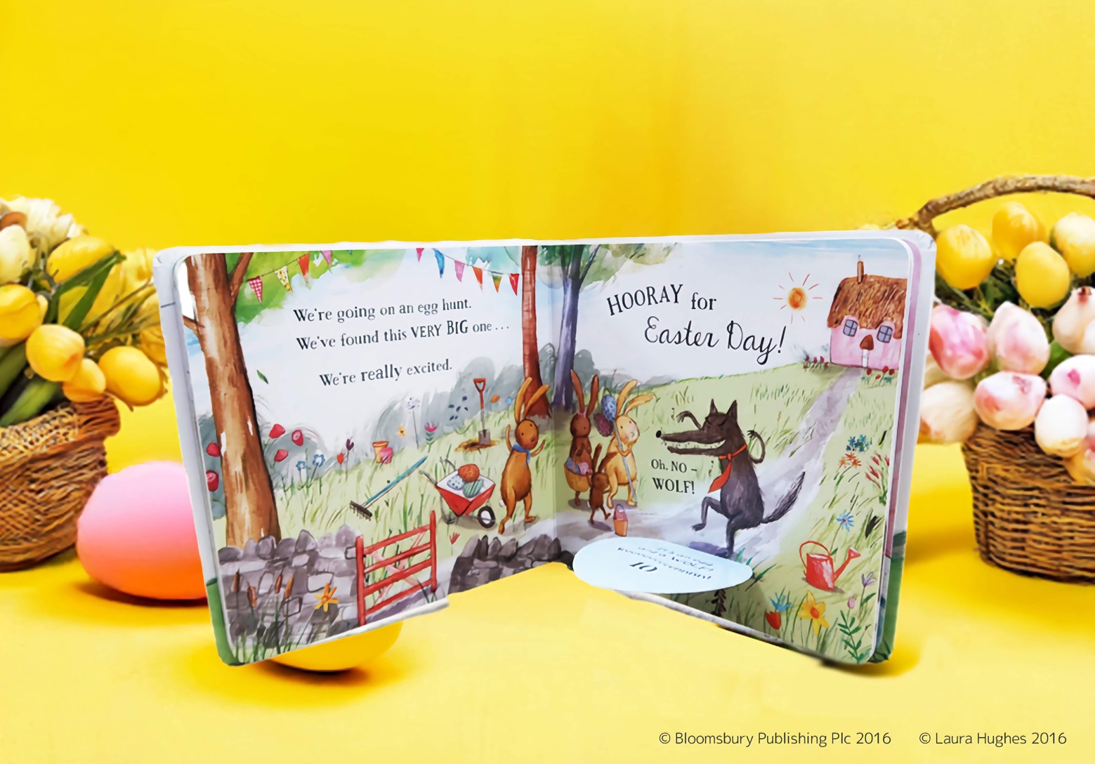 We're Going on an Egg Hunt　ボードブック