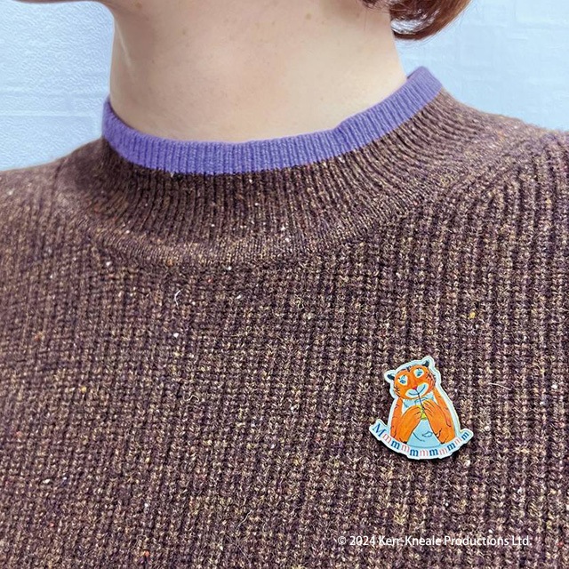 おちゃのじかんにきたとら　ピンバッジ