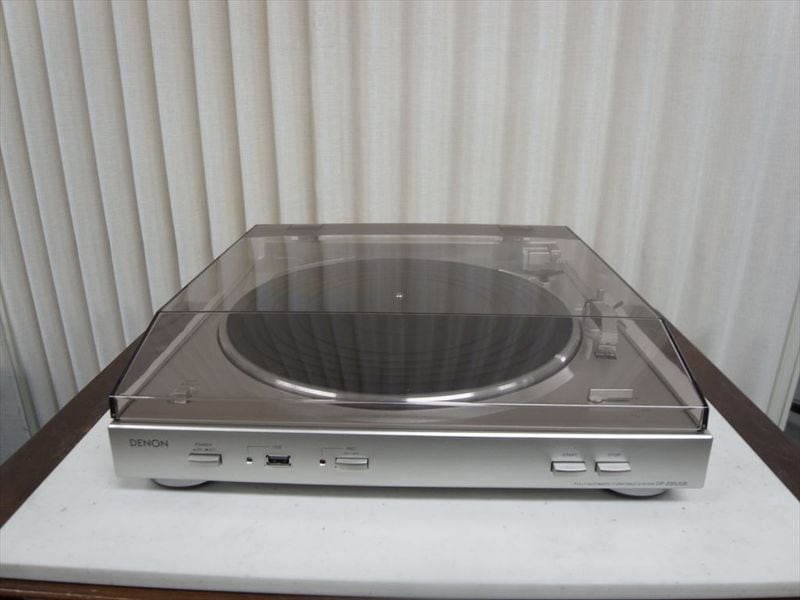 DENON - DP-200USB/Сe-u