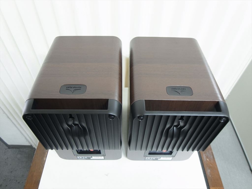 e.オーディオ逸品館【公式通販サイト】｜Polk Audio - ES15/BRN