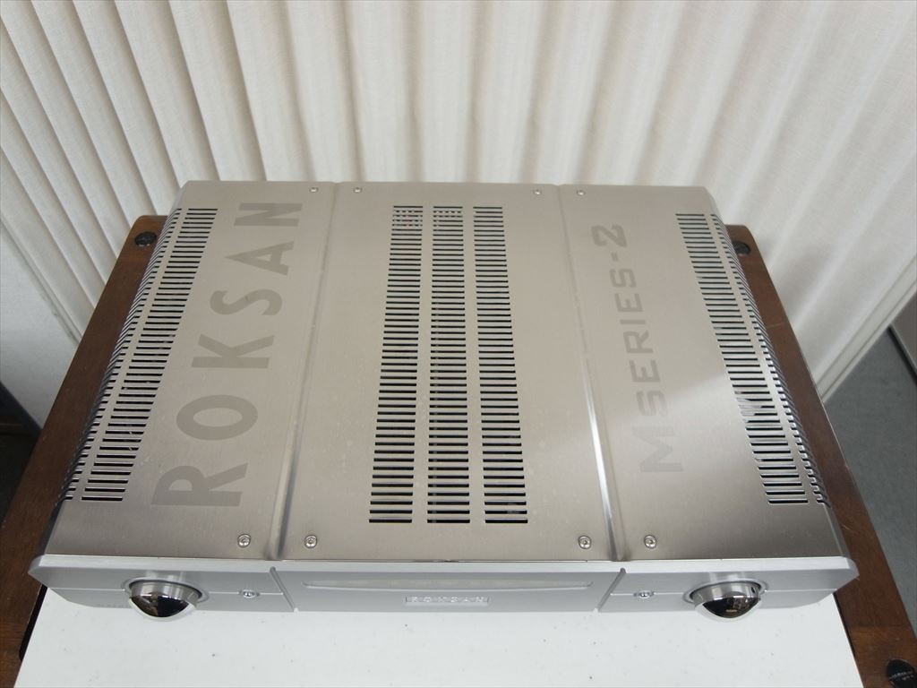 ROKSAN - Caspian Integrated AMP/シルバー 『展示機』《e-u》｜e