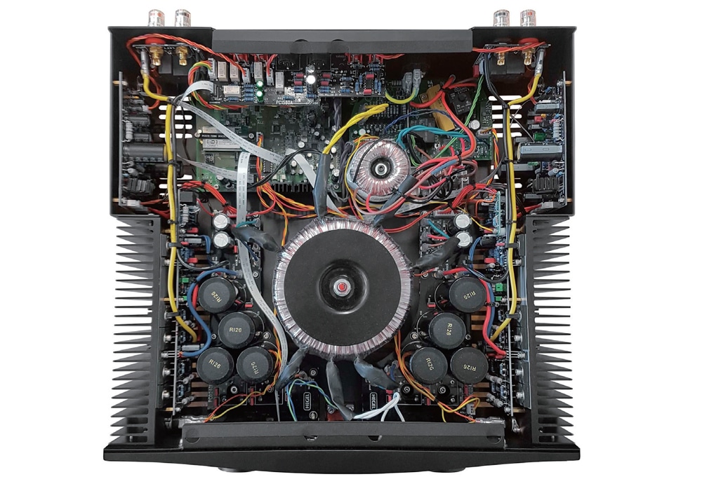 HEGEL H390 ネットワーク対応DACプリメインアンプ Hegel H390 Streaming Integrated Amp Clearance/Open Box | ListenUp