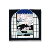 てはん「春の釣鐘窓」