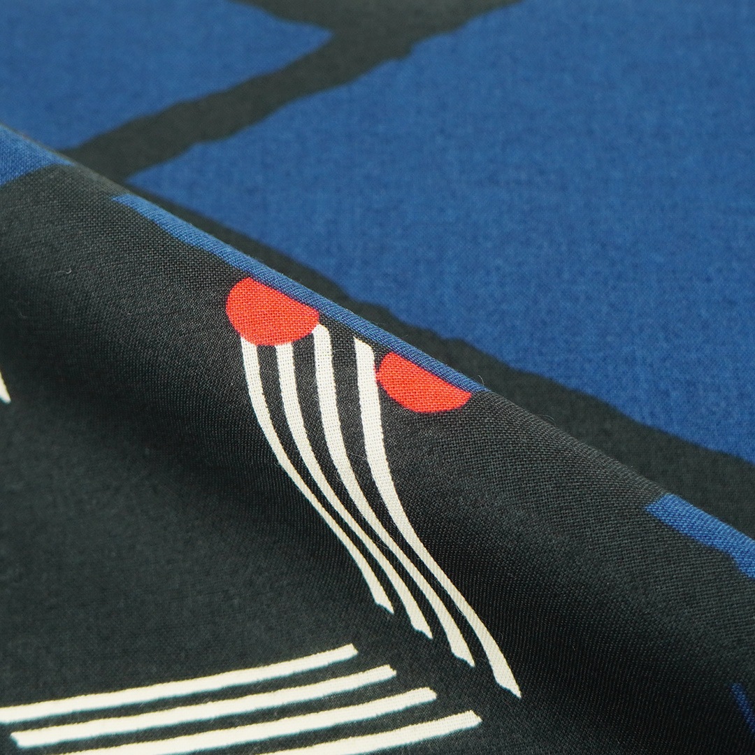 てはん「夜景」（街と猫）