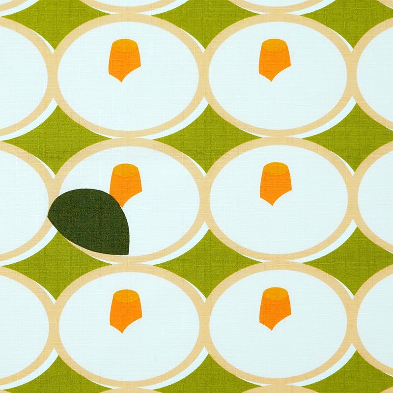 大風呂敷「帯椿」