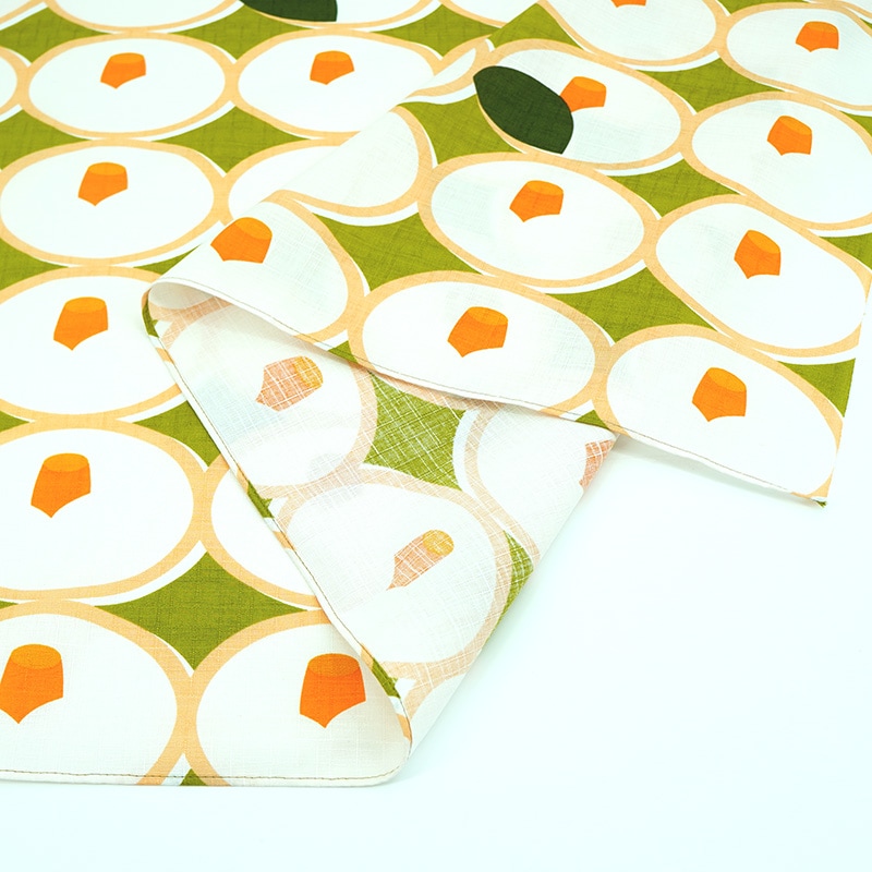 大風呂敷「帯椿」