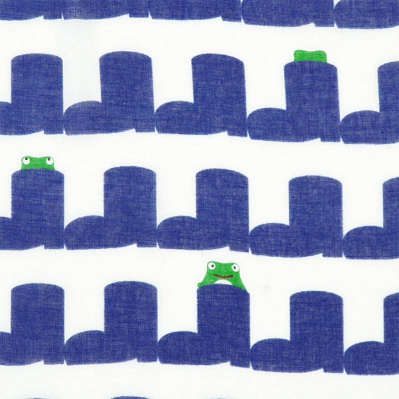 ガーゼ90cm「雨靴とカエル」（オフホワイト/ネイビー）