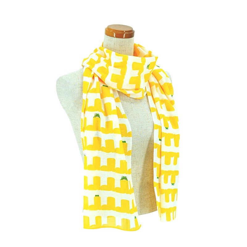 ガーゼ180cm「雨靴とカエル」（オフホワイト/イエロー）