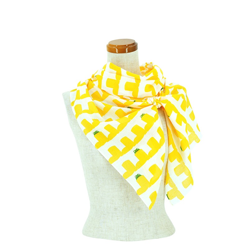 ガーゼ180cm「雨靴とカエル」（オフホワイト/イエロー）