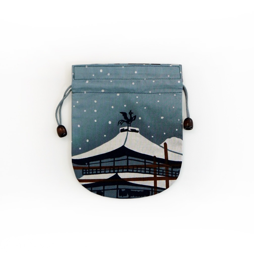 リバーシブル手ぬぐい巾着 「円窓の雪景色」